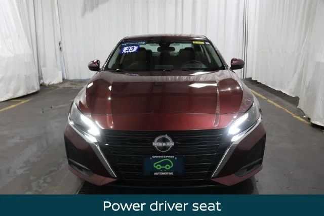Used 2023 Garnet Pearl Nissan 2.5 SV image 9