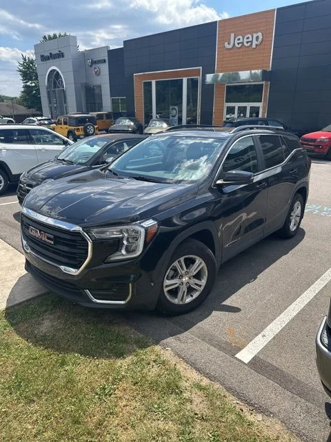 2022 GMC Terrain SLE AWD's photo