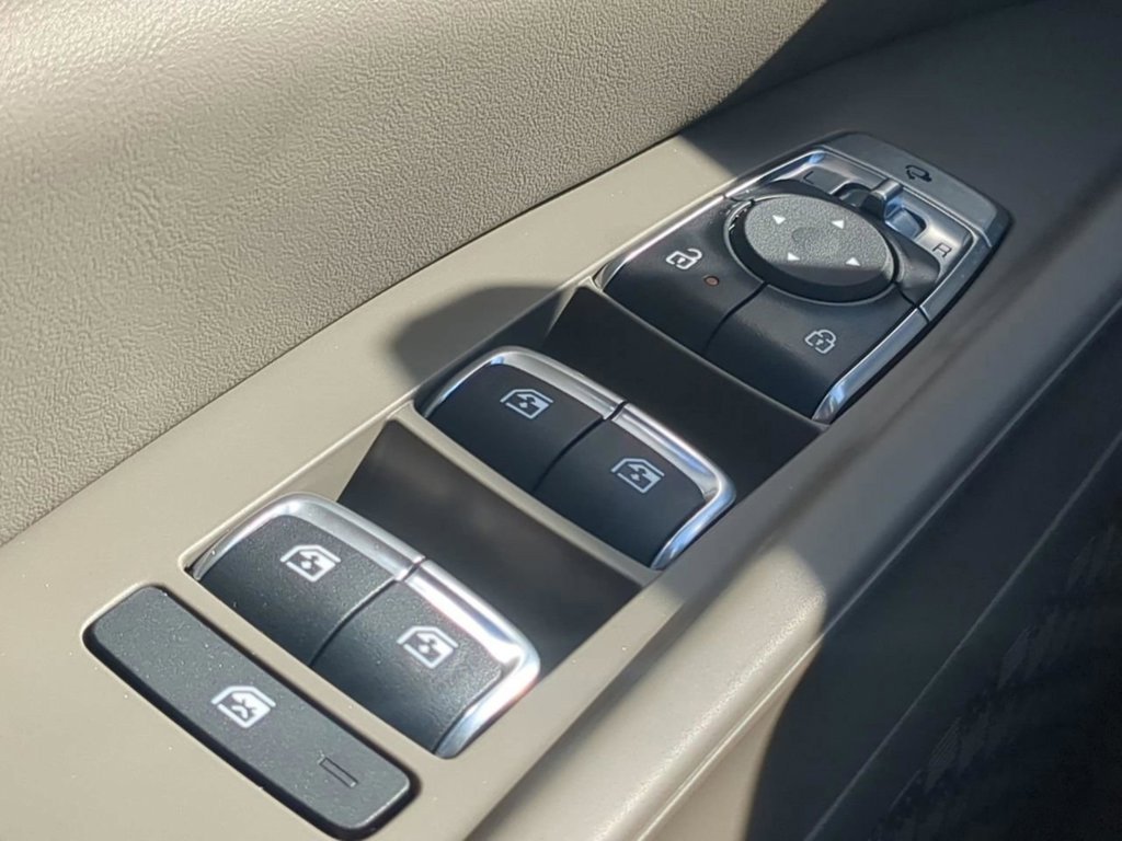 New 2026 Deep Chroma Blue Kia EX image 28