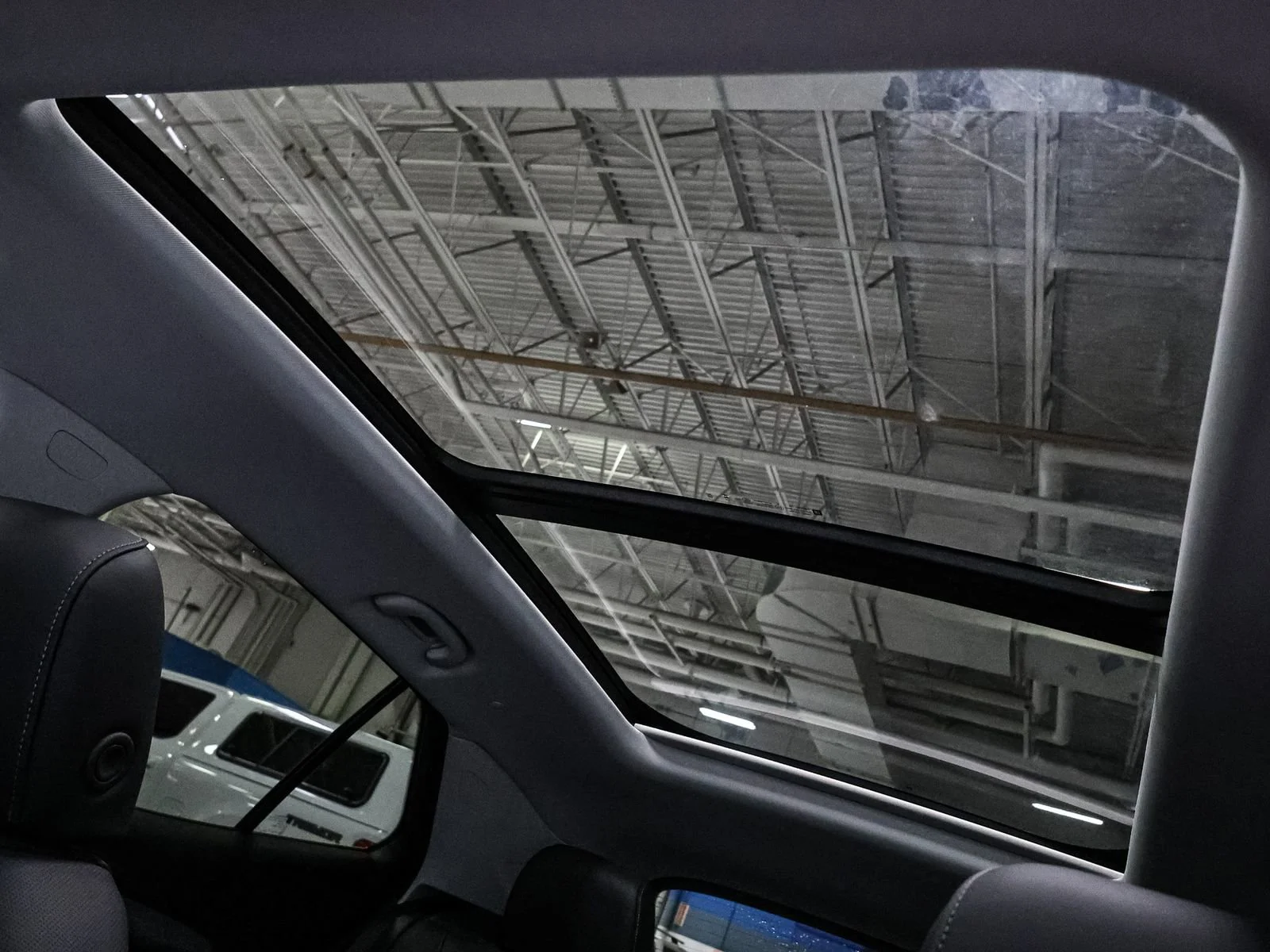 New 2026 Ebony Twilight Metallic Buick Avenir image 45