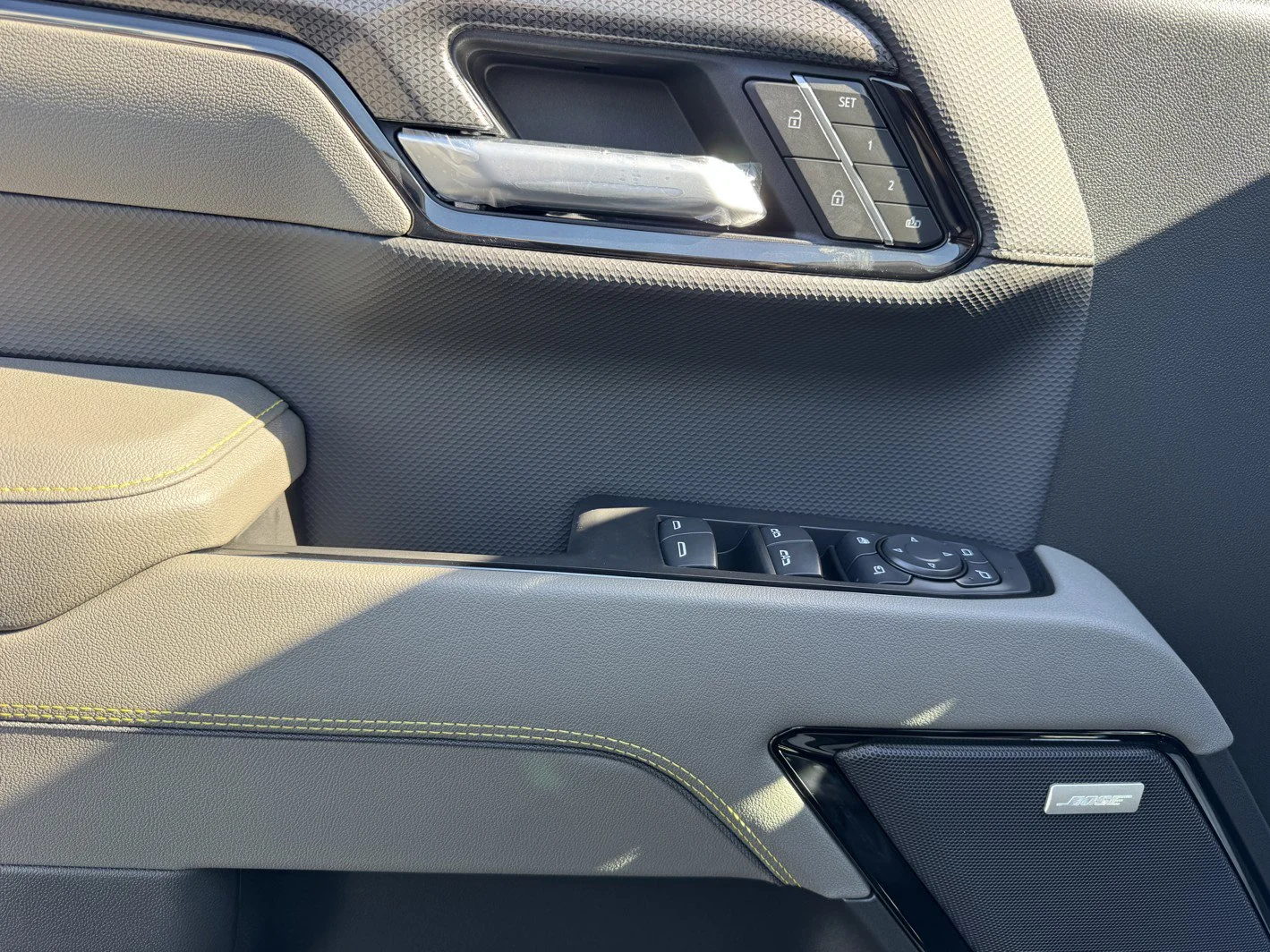 2026 Chevrolet Silverado 1500 ZR2 - Photo 17