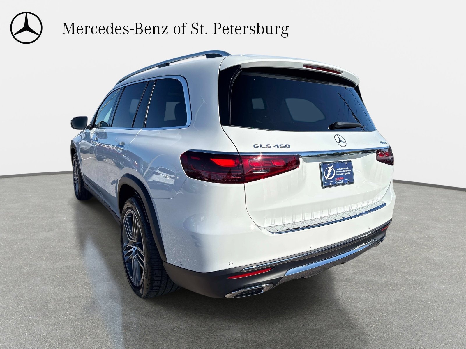 New 2026 Polar White Mercedes-Benz 450 4MATIC® SUV image 8