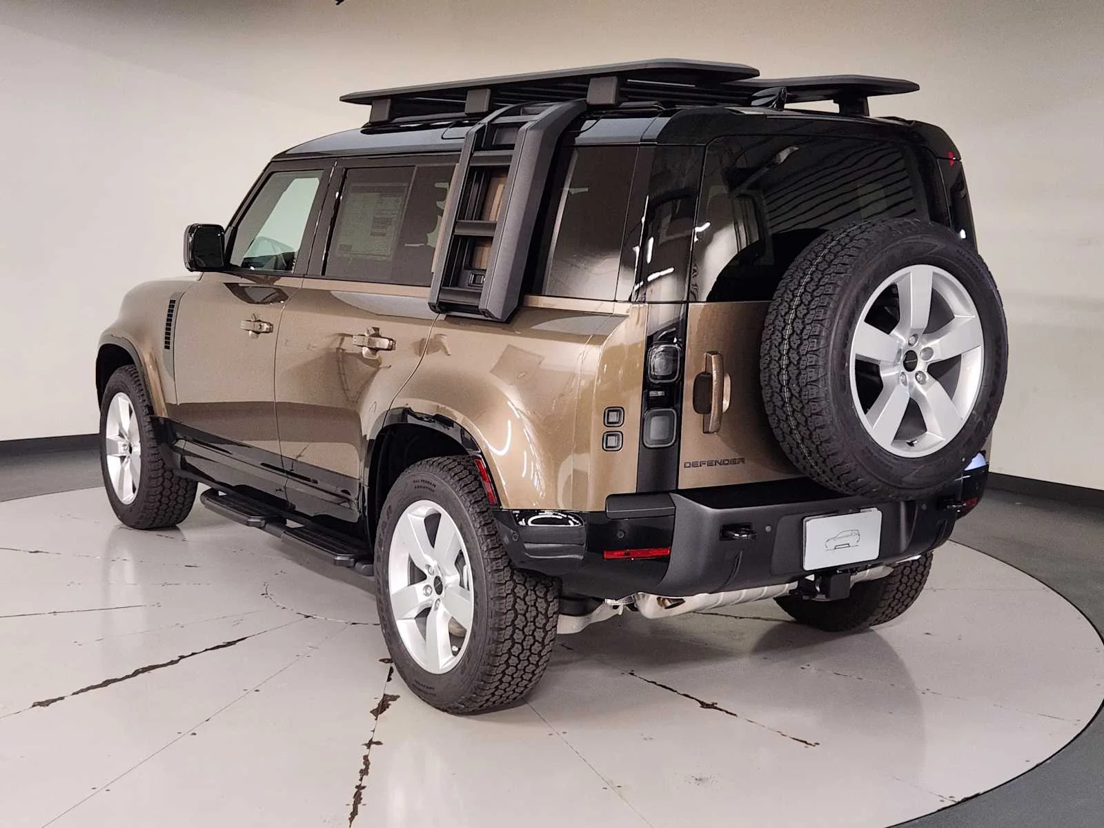 2026 Land Rover Defender X-Dynamic SE - Photo 10
