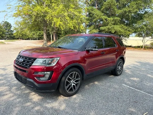 Used 2016 Red Ford Sport image 1