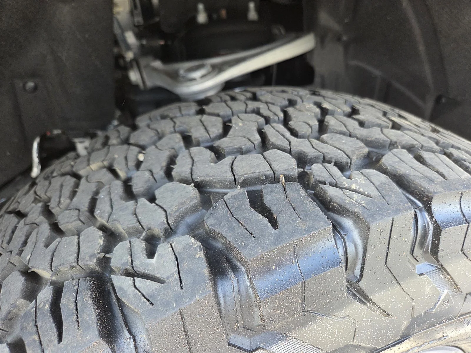 Used 2025 Shadow Black Ford Badlands image 30