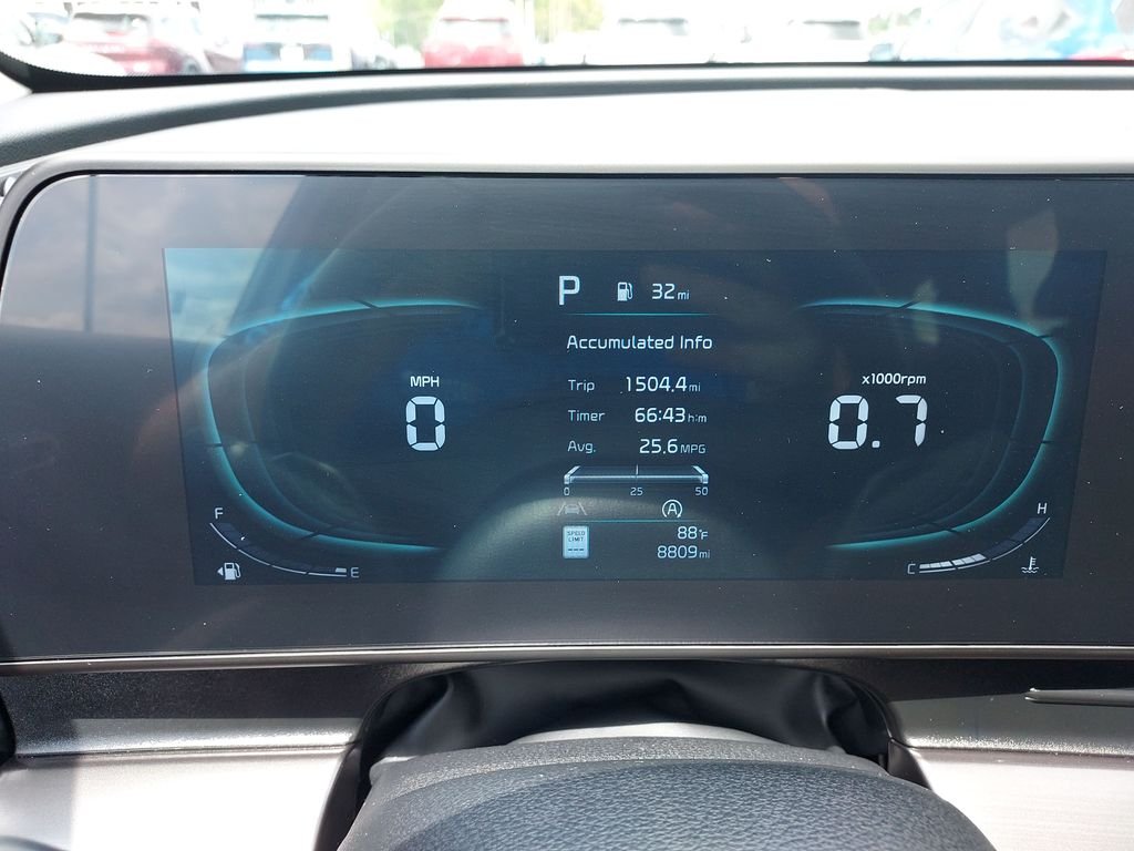Used 2024 White Kia EX image 18