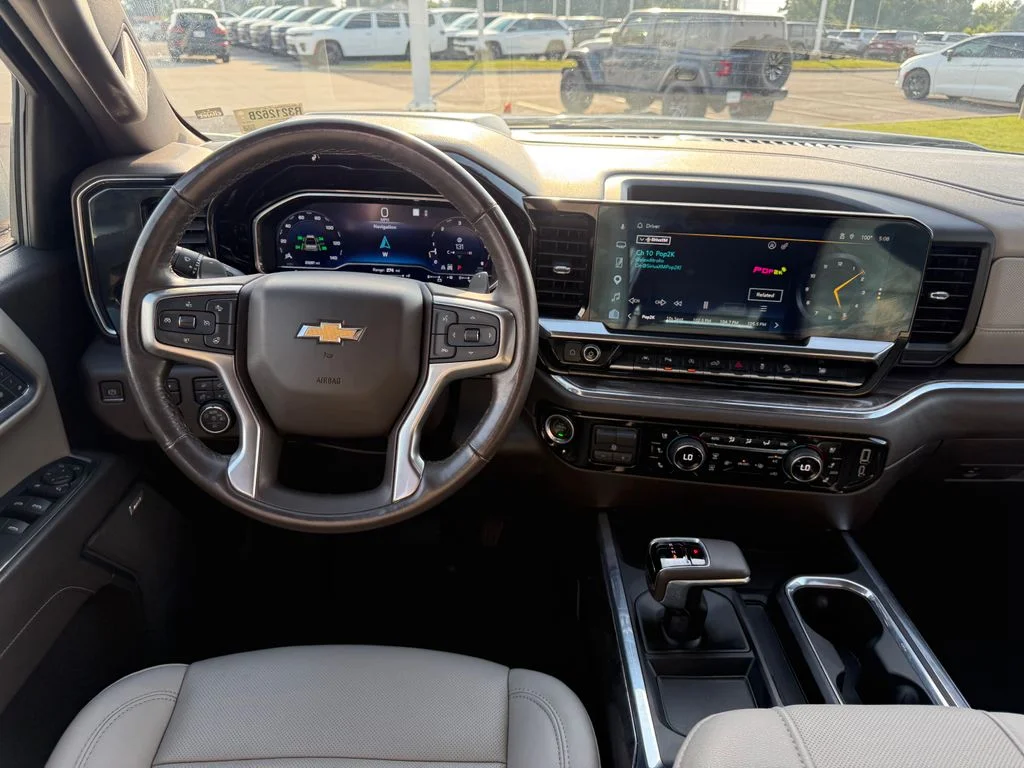 Used 2023 White Chevrolet LTZ image 8