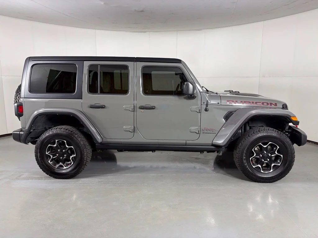Used 2023 Gray Jeep Rubicon image 9