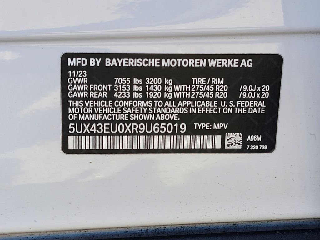 Used 2024 White BMW xDrive50e image 36