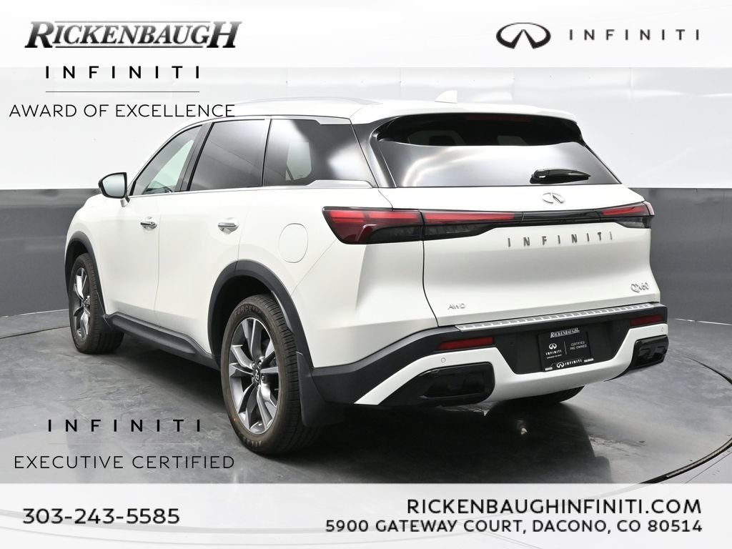 Certified Used 2023 White INFINITI LUXE image 5