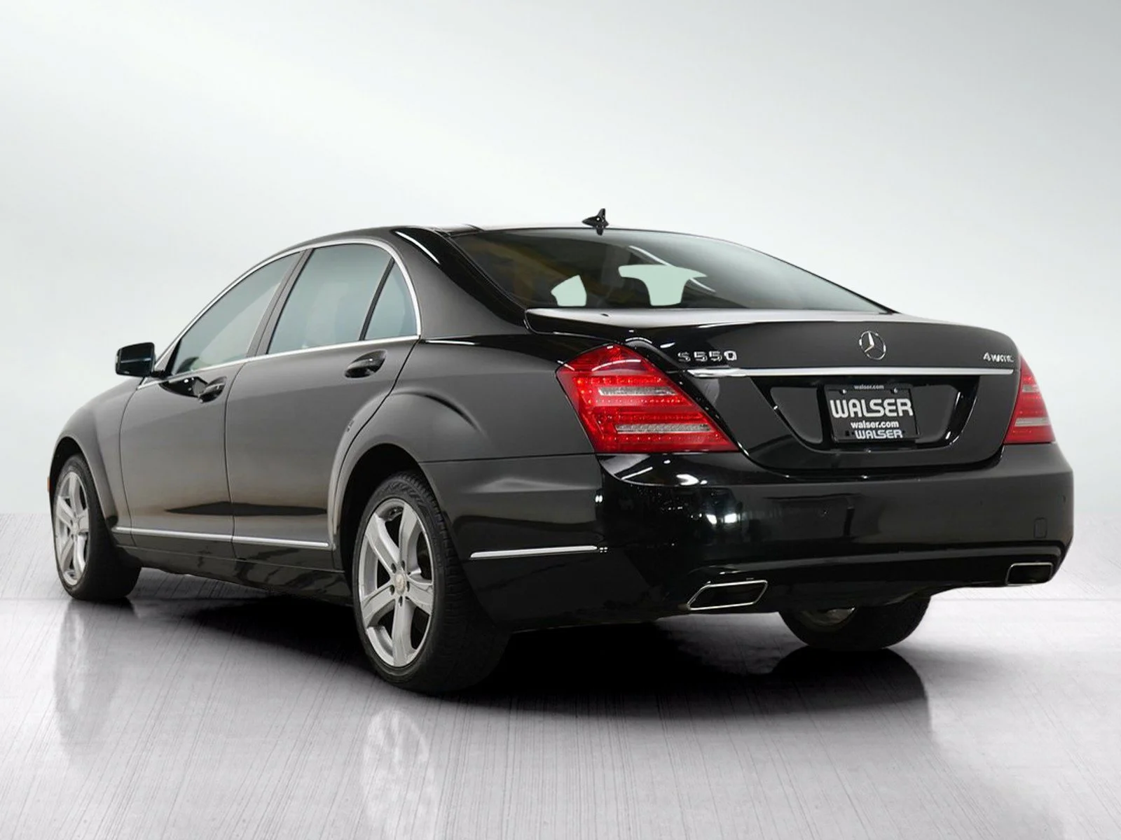Used 2011 Black Mercedes-Benz 4D SEDAN S550 4MATIC® image 3