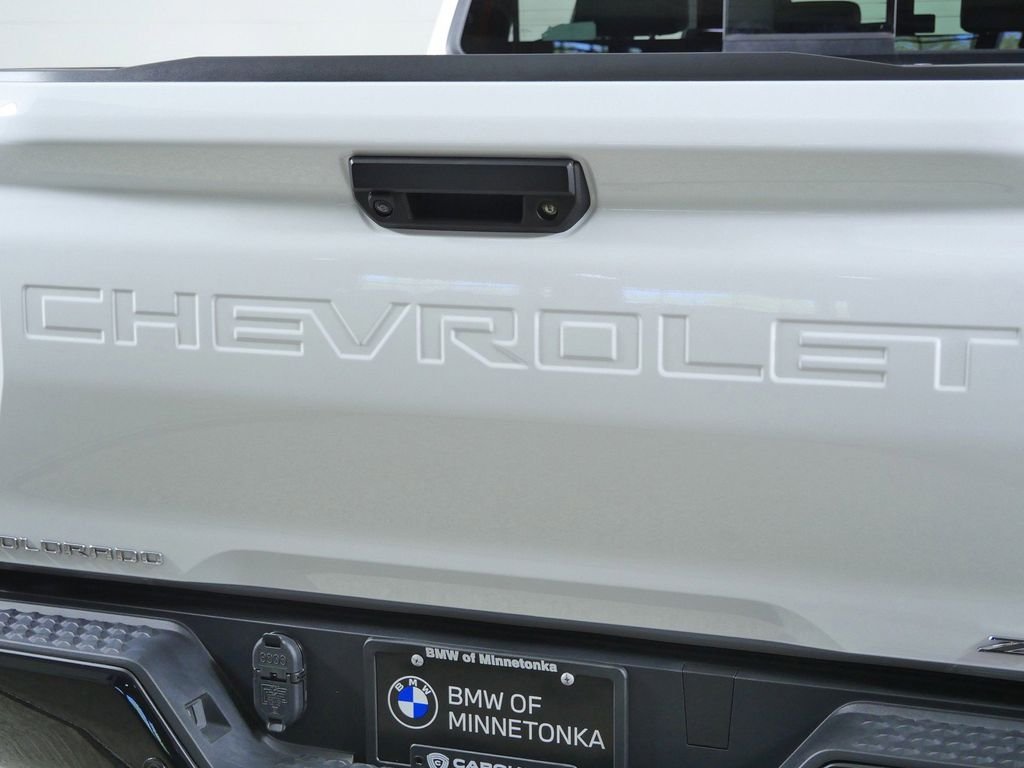 Used 2025 White Chevrolet ZR2 image 12
