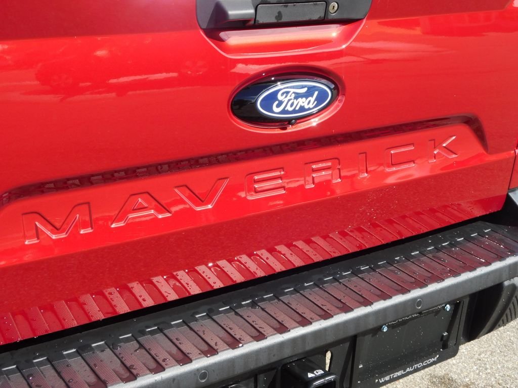 Used 2026 Red Ford Lariat image 41