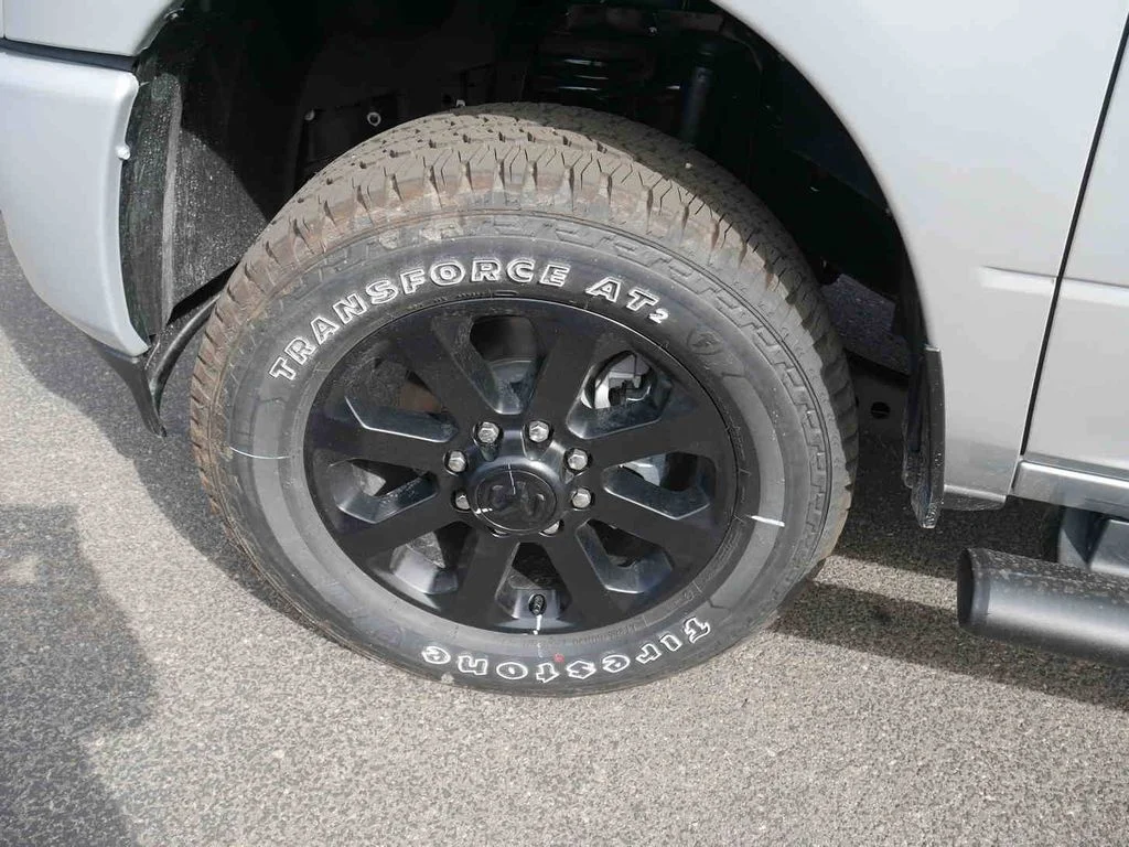 New 2026 Silver Ram Tradesman image 11