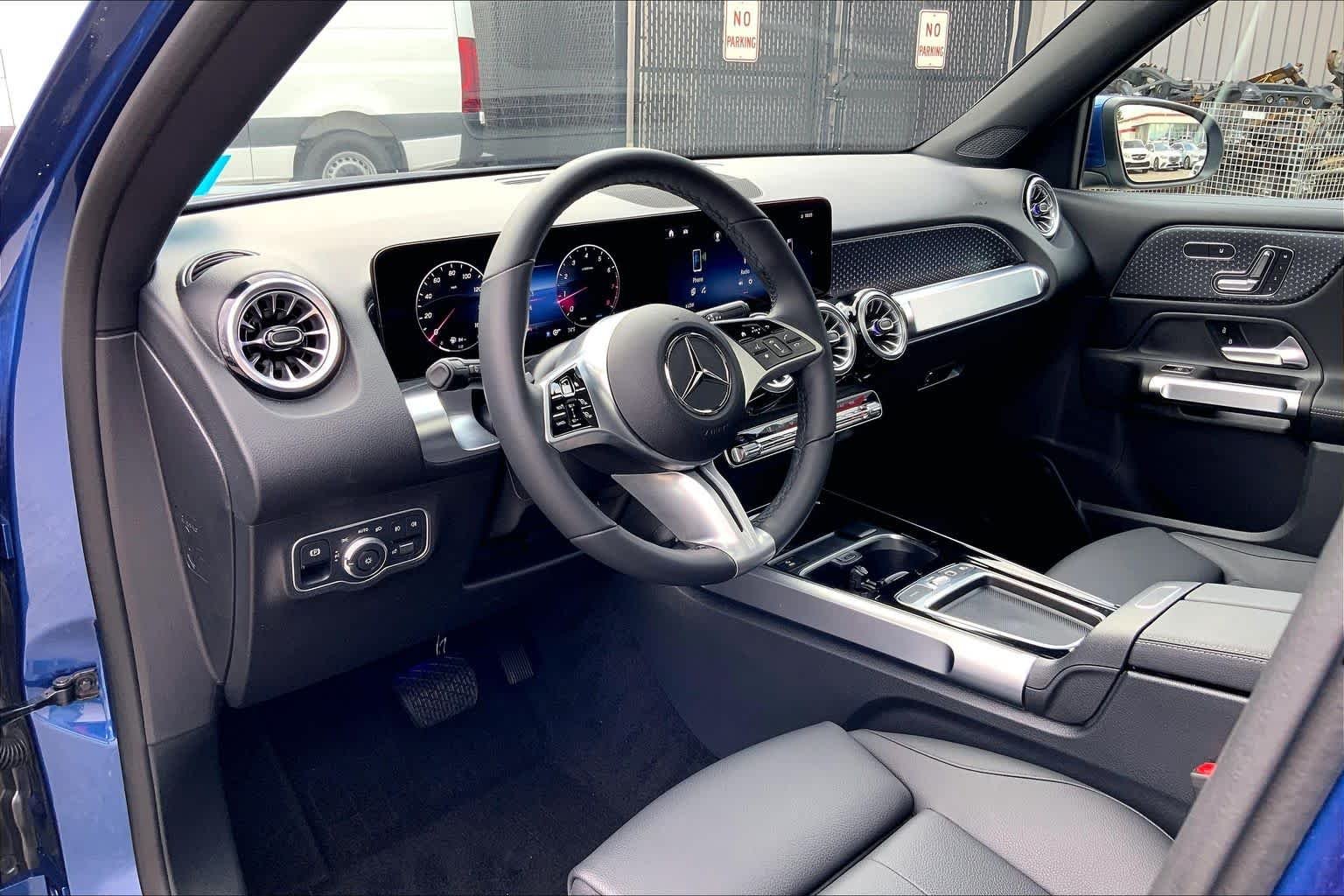New 2026 Starling Blue Metallic Mercedes-Benz GLB 250 image 18