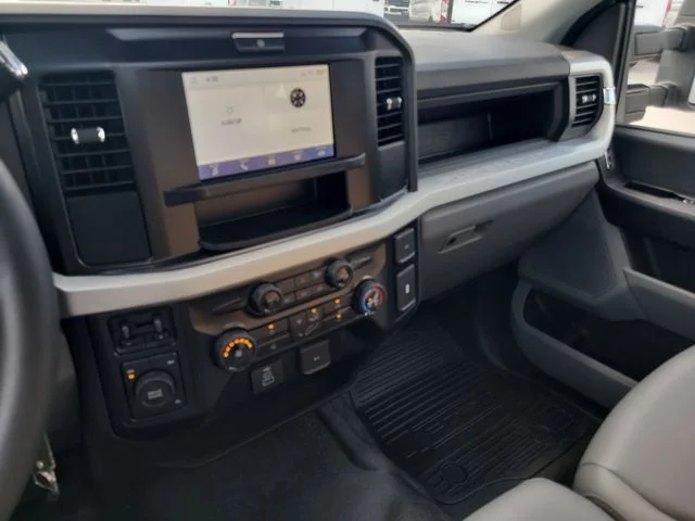 New 2026 Oxford White Ford XL image 15