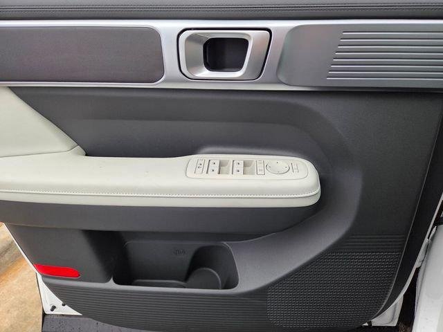 New 2026 White Hyundai SEL image 25