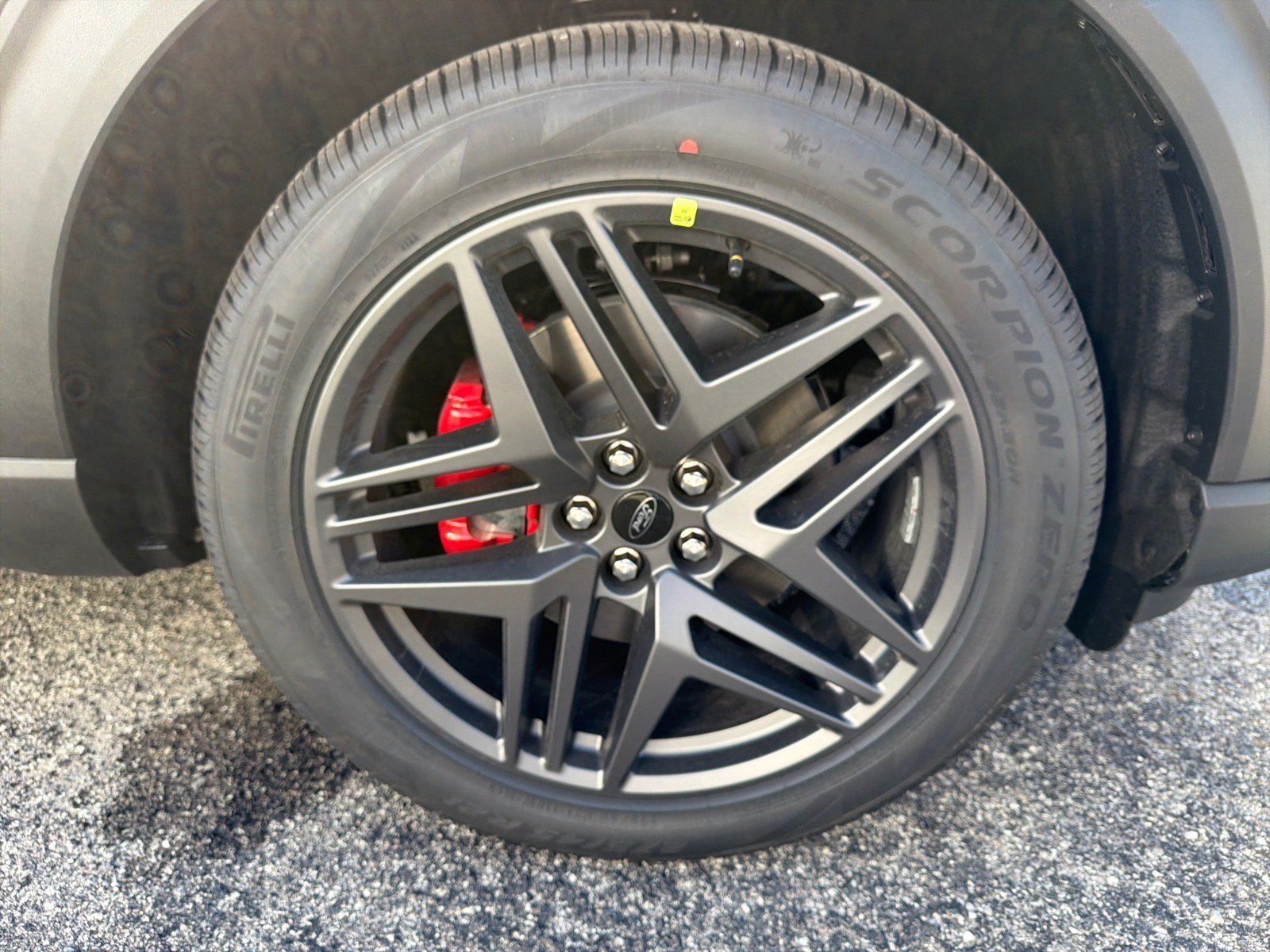 New 2027 Carbonized Gray Metallic Ford ST-Line image 3