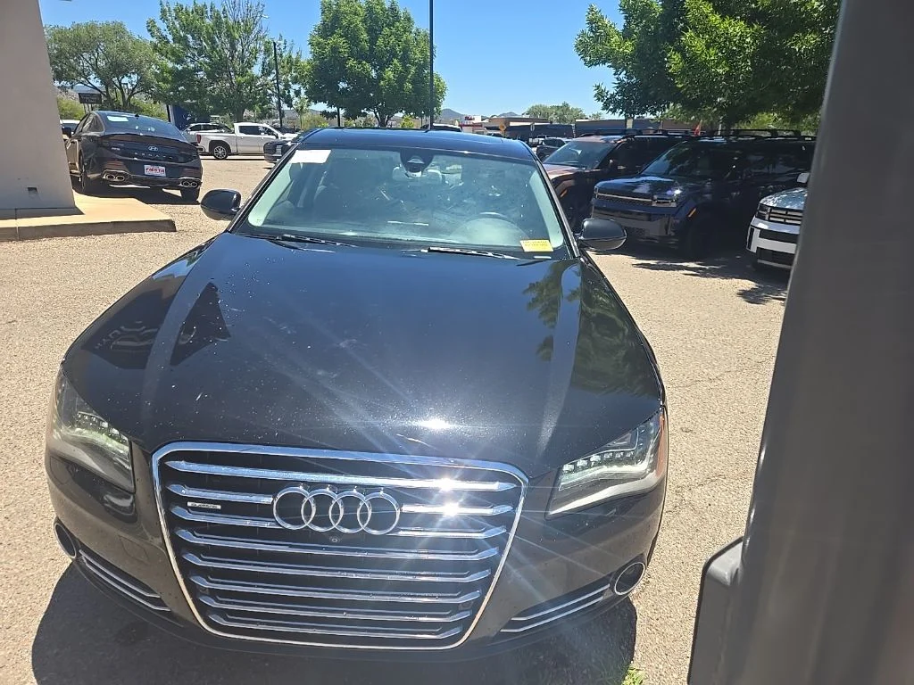 Used 2014  Audi 4.0T image 11