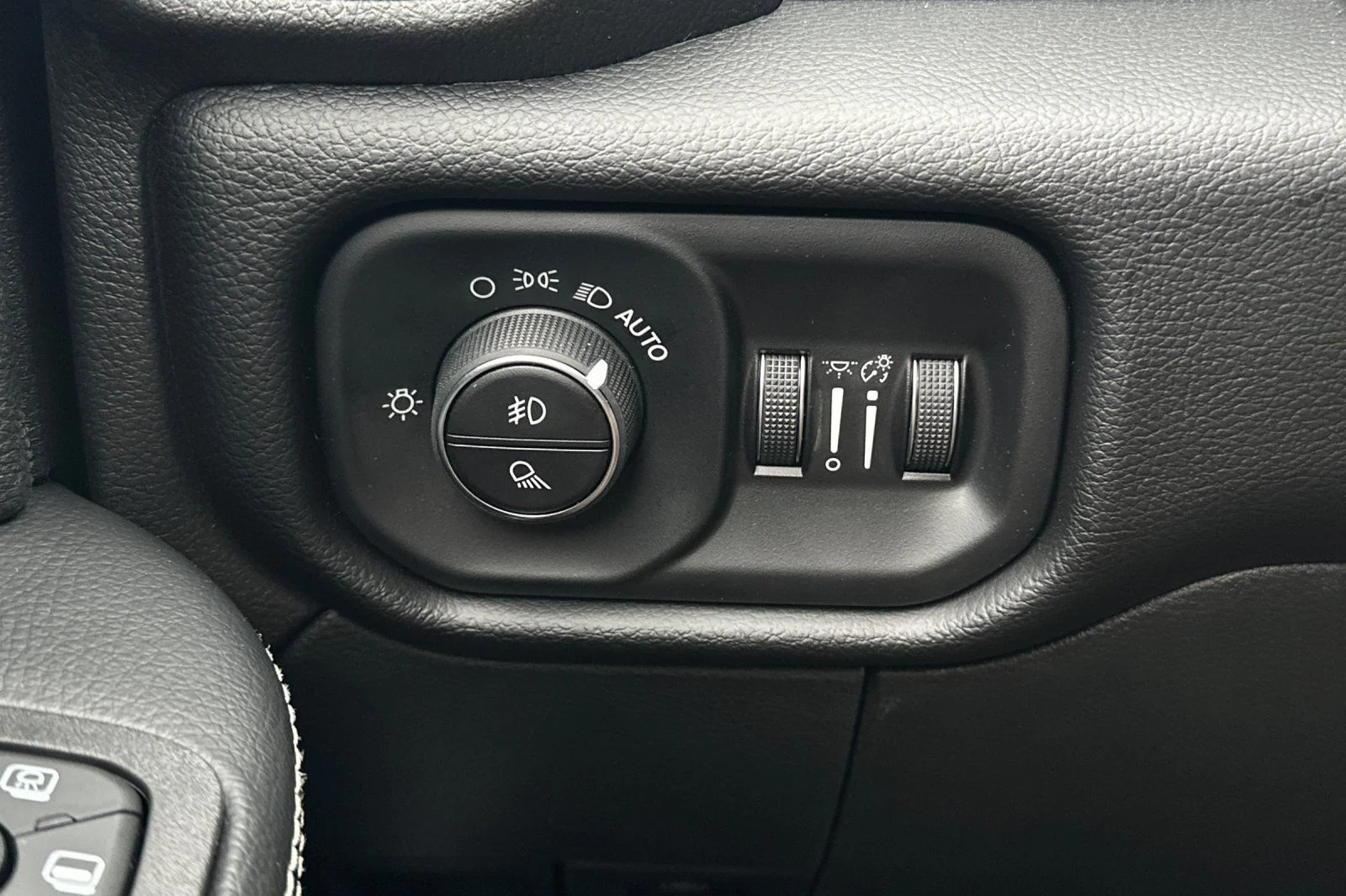 2026 RAM 2500 Laramie - Photo 22