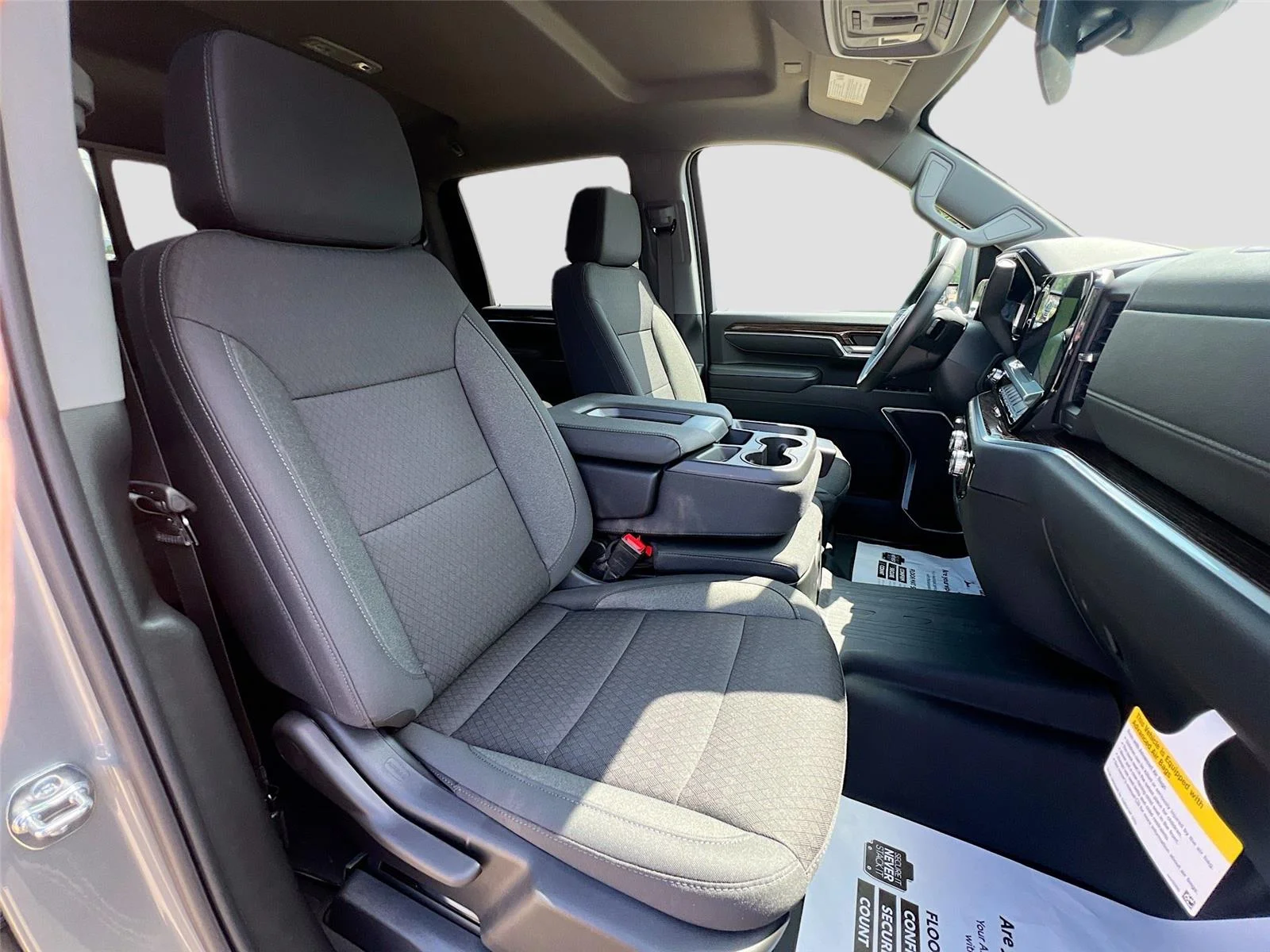 2026 GMC Sierra 3500HD SLE - Photo 28