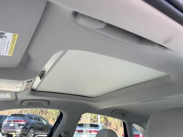 New 2026 Black Volkswagen 1.5T SE image 9