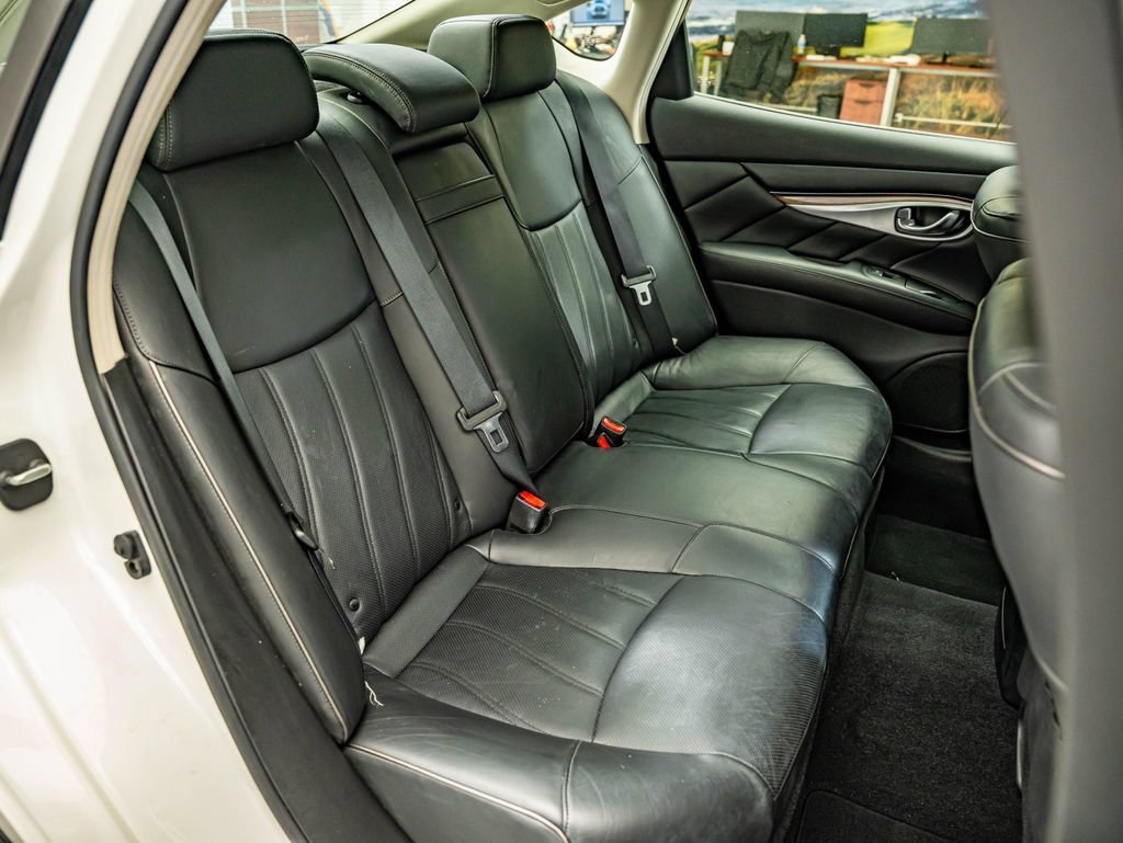 Used 2015 Moonlight White INFINITI 3.7X image 45