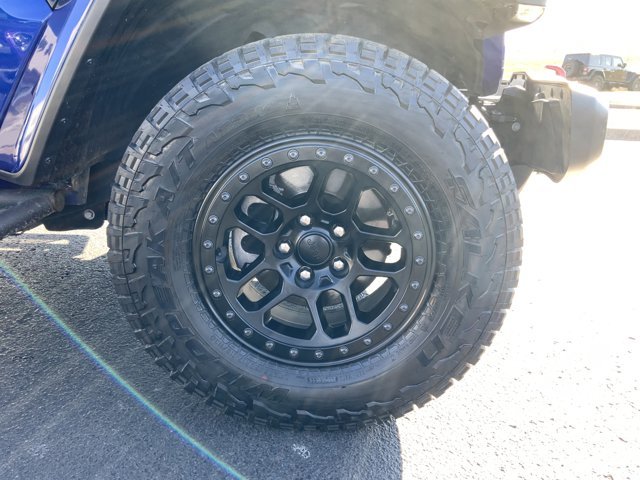 Used 2020 Ocean Blue Metallic Clearcoat Jeep Rubicon image 11