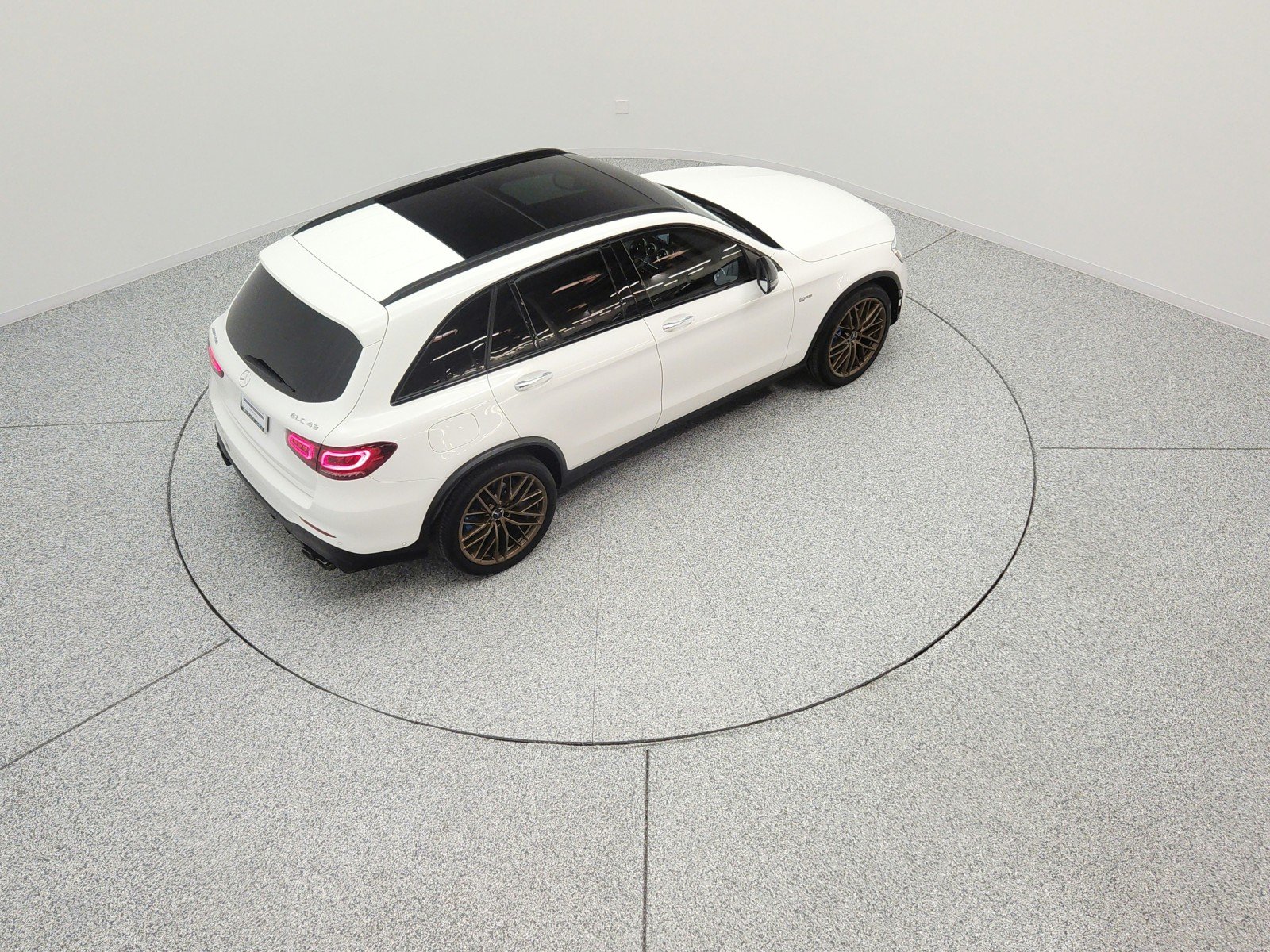 Used 2022 Polar White Mercedes-Benz AMG® GLC 43 4MATIC SUV image 13