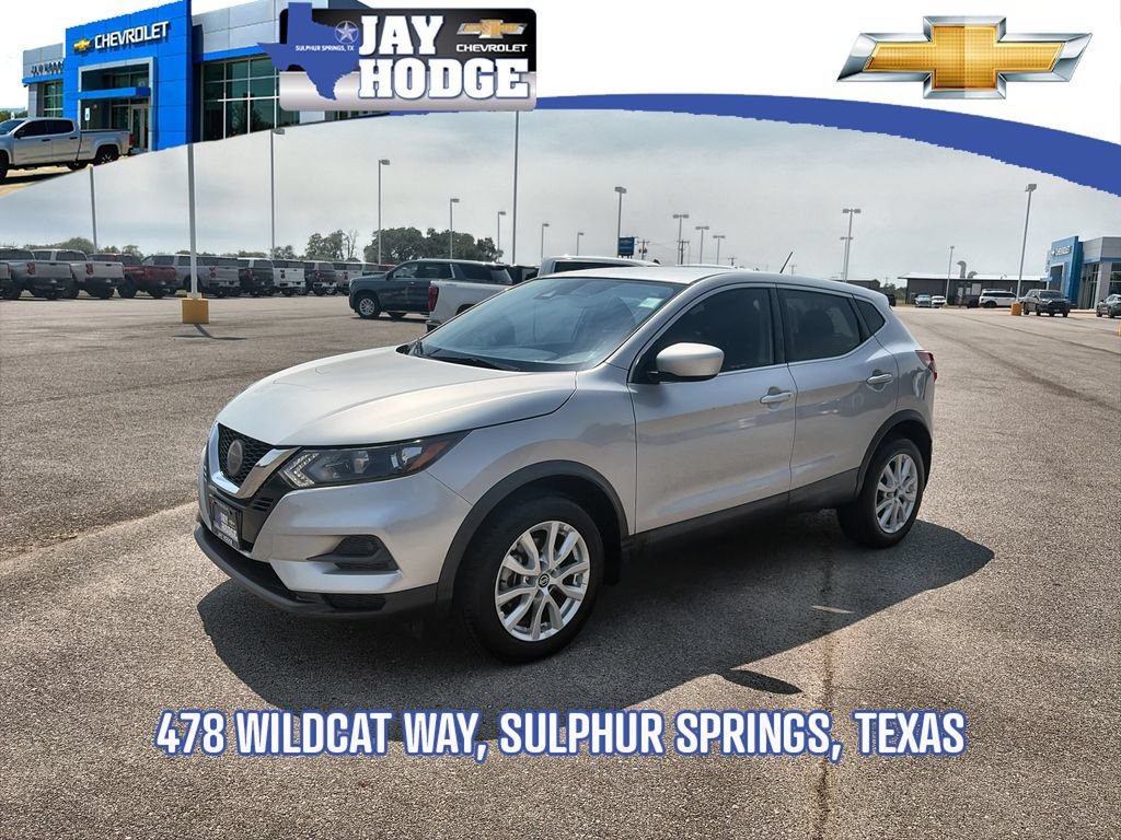 Used 2020 Silver Nissan S FWD Xtronic CVT image 1