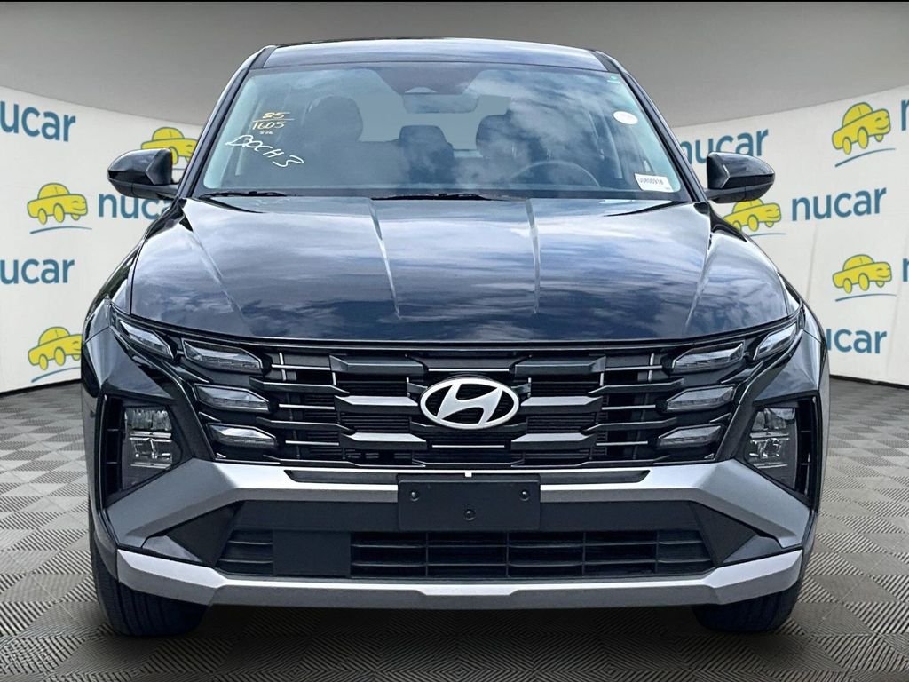 Used 2025 Black Hyundai SE image 2