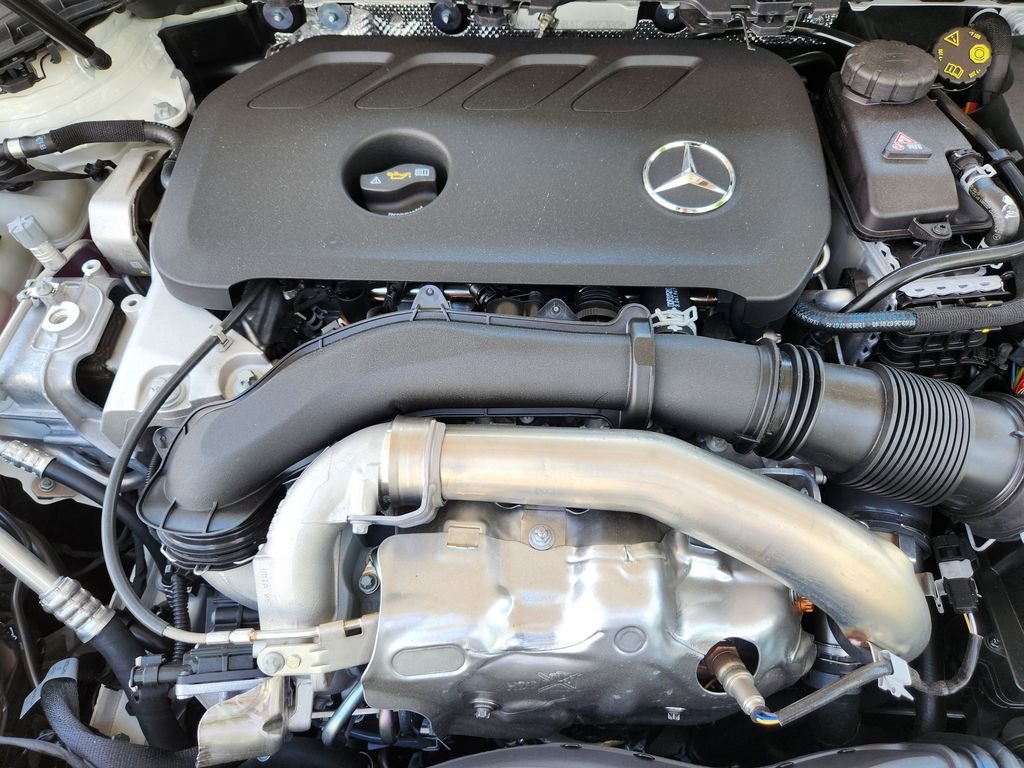 New 2026 Polar White Mercedes-Benz GLA 250 4MATIC® image 19