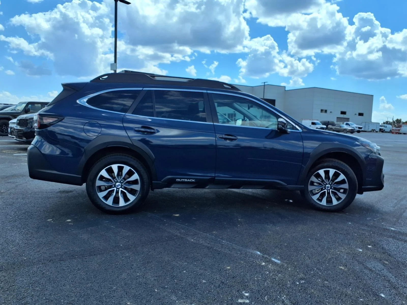 Used 2023 Cosmic Blue Pearl Subaru Limited image 35