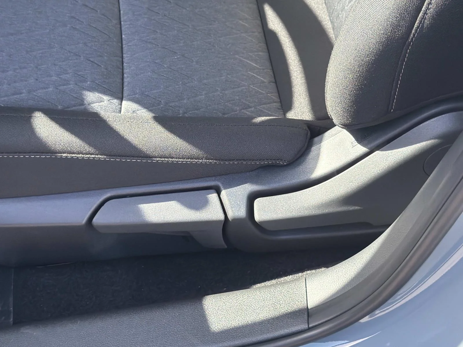 New 2027 Atlantic Gray Metallic Nissan SV image 23