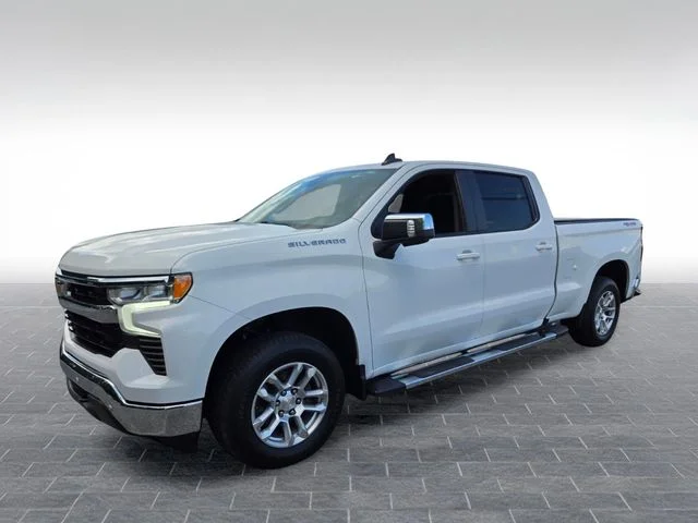 Used 2024 White Chevrolet LT image 3