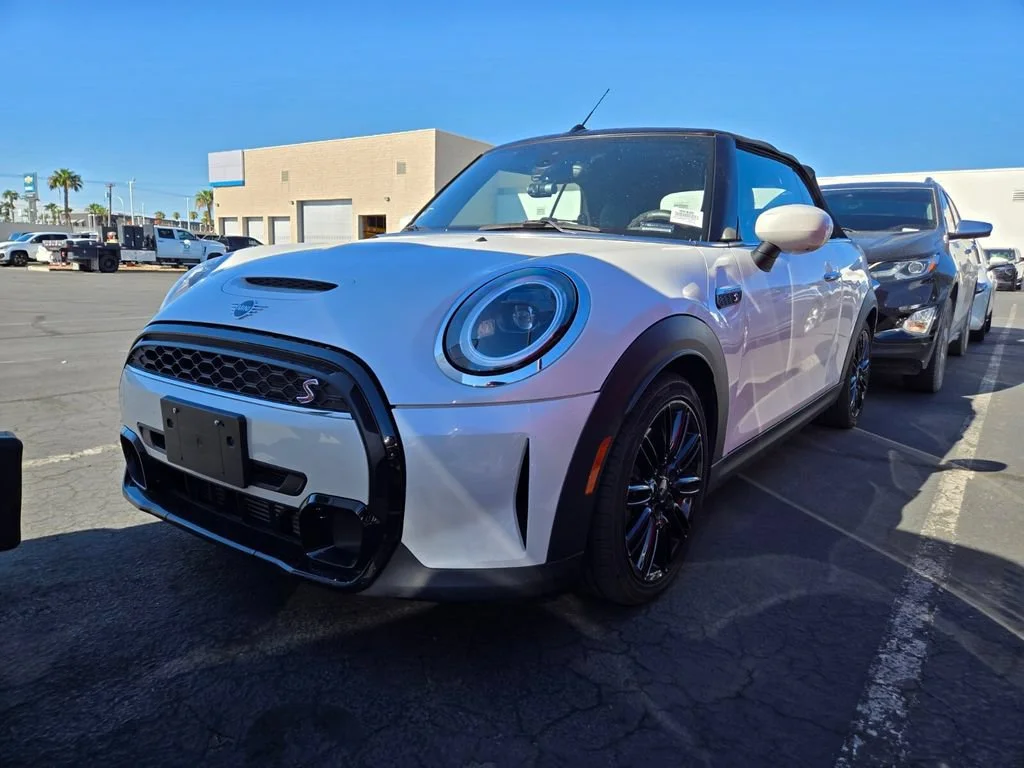 Used 2024 White MINI Cooper S image 4