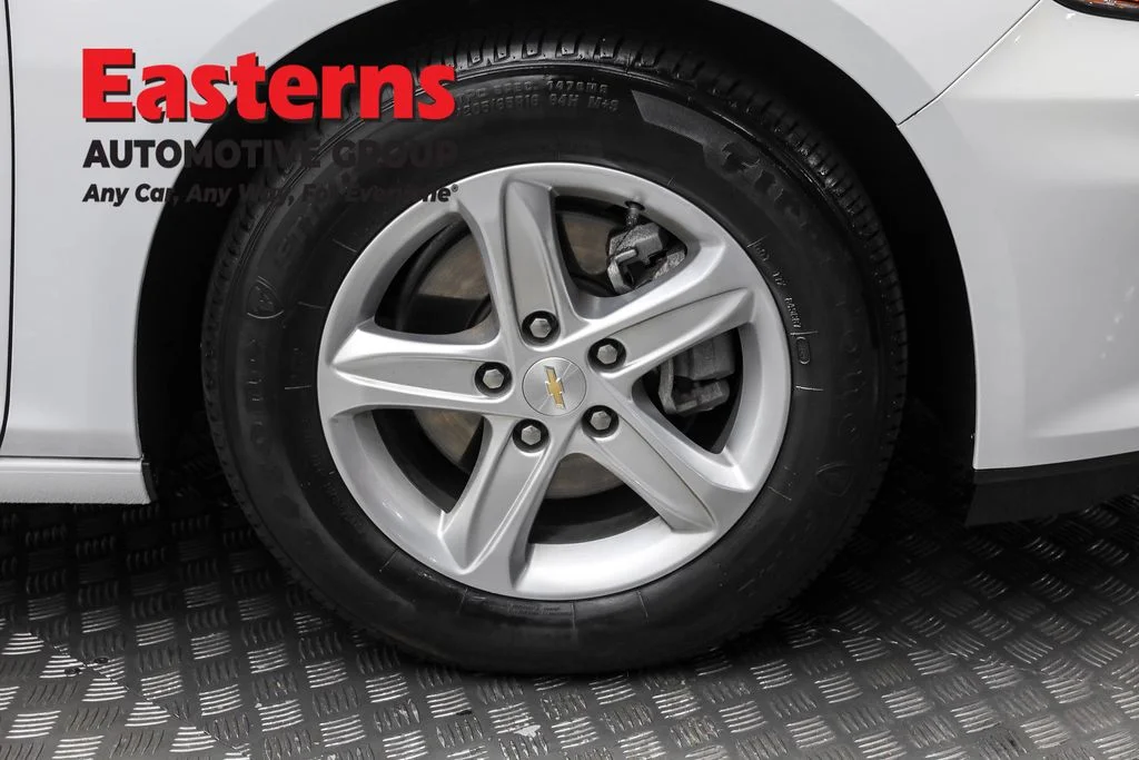 Used 2024 White Chevrolet LS image 30