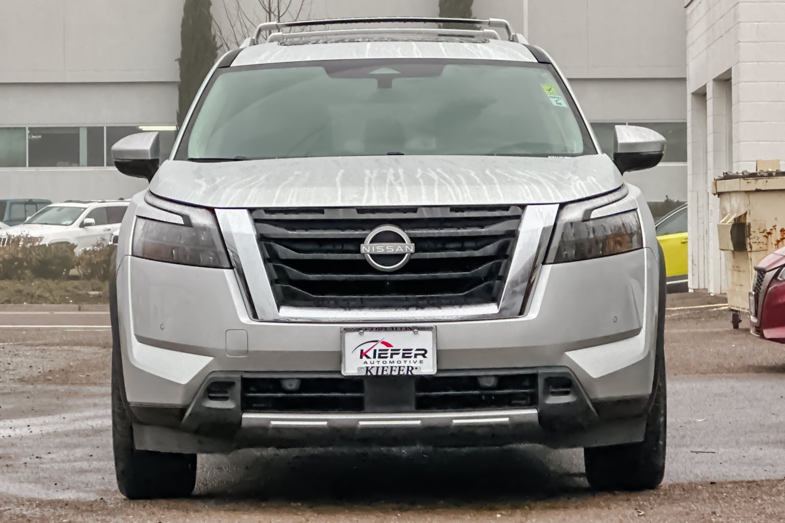 Used 2025 Silver Nissan SL image 5
