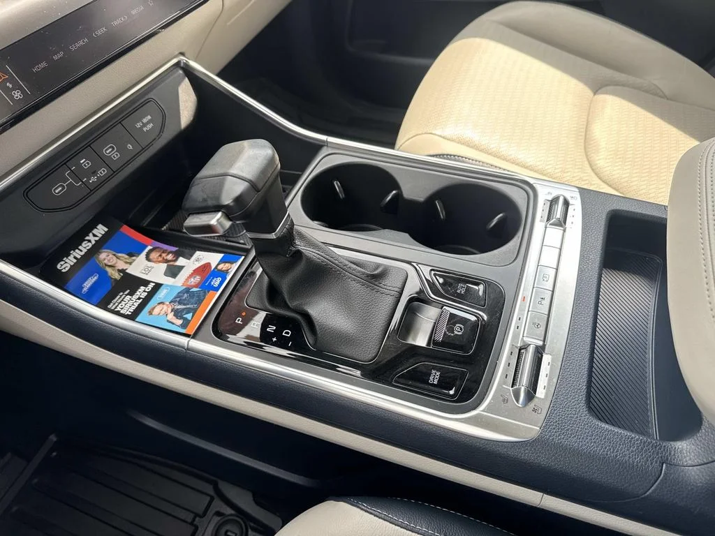 2025 Kia Carnival SX Prestige - Photo 32