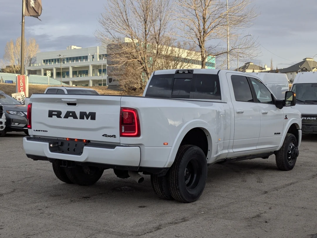 New 2026 White RAM Limited - - Dually Max Tow Grp - Night Edition - Power Sunroof & More! image 8