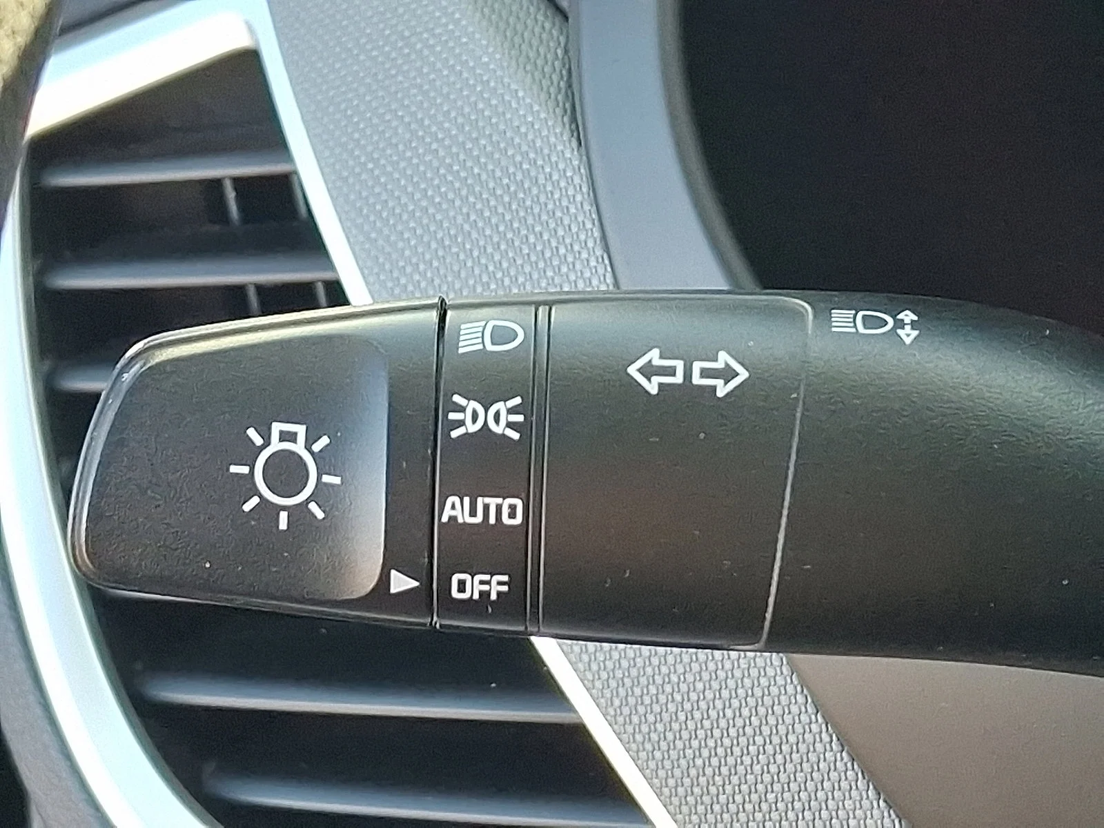 Used 2021 Cherry Black Kia LX image 28