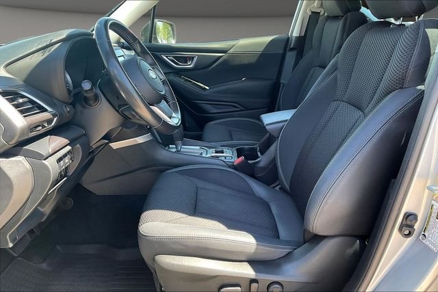 Used 2022 Silver Subaru Premium image 23