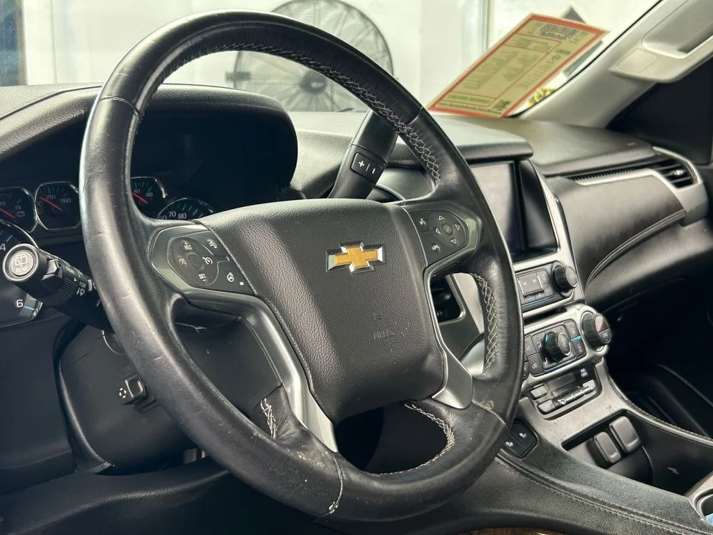 Used 2020 Shadow Gray Metallic Chevrolet LT image 15
