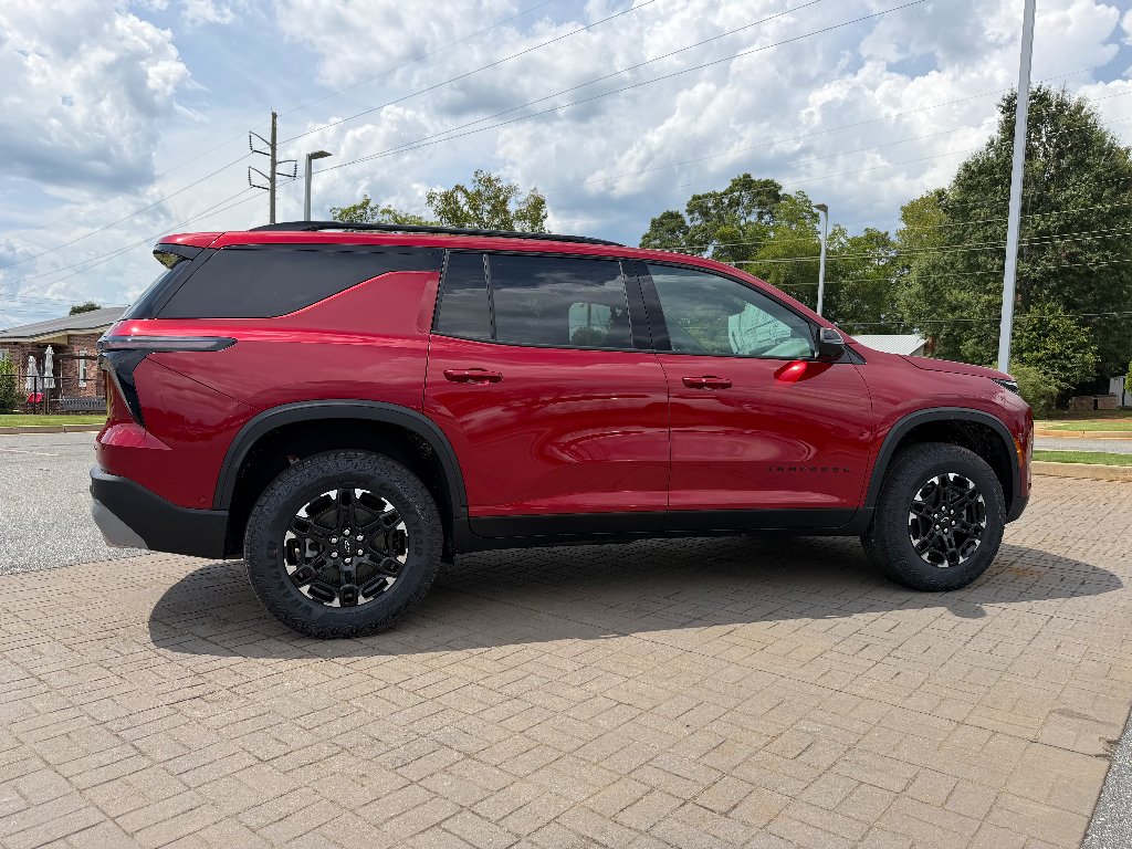 2027 Chevrolet Traverse Z71 - Photo 9