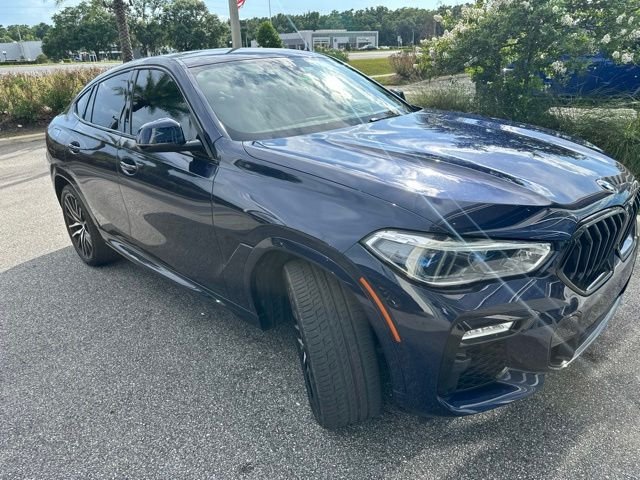 Used 2021 Tanzanite Blue II Metallic BMW M50i image 2