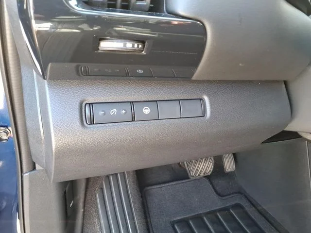 2023 Nissan Pathfinder SV - Photo 18