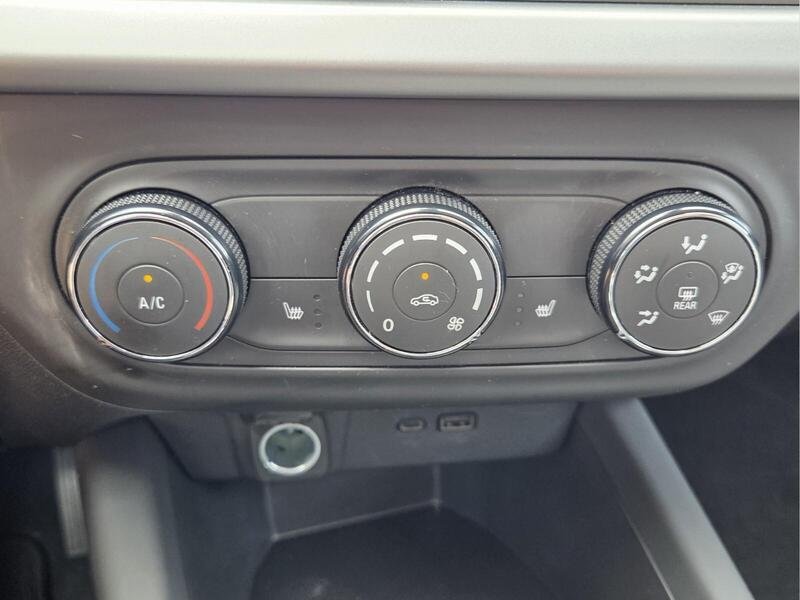 Used 2024 Crimson CHEVROLET FWD 4DR LS image 25