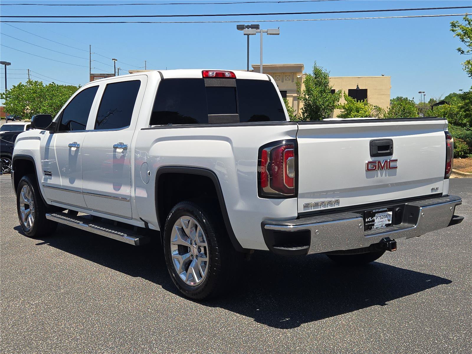 Used 2018 White GMC SLT image 8
