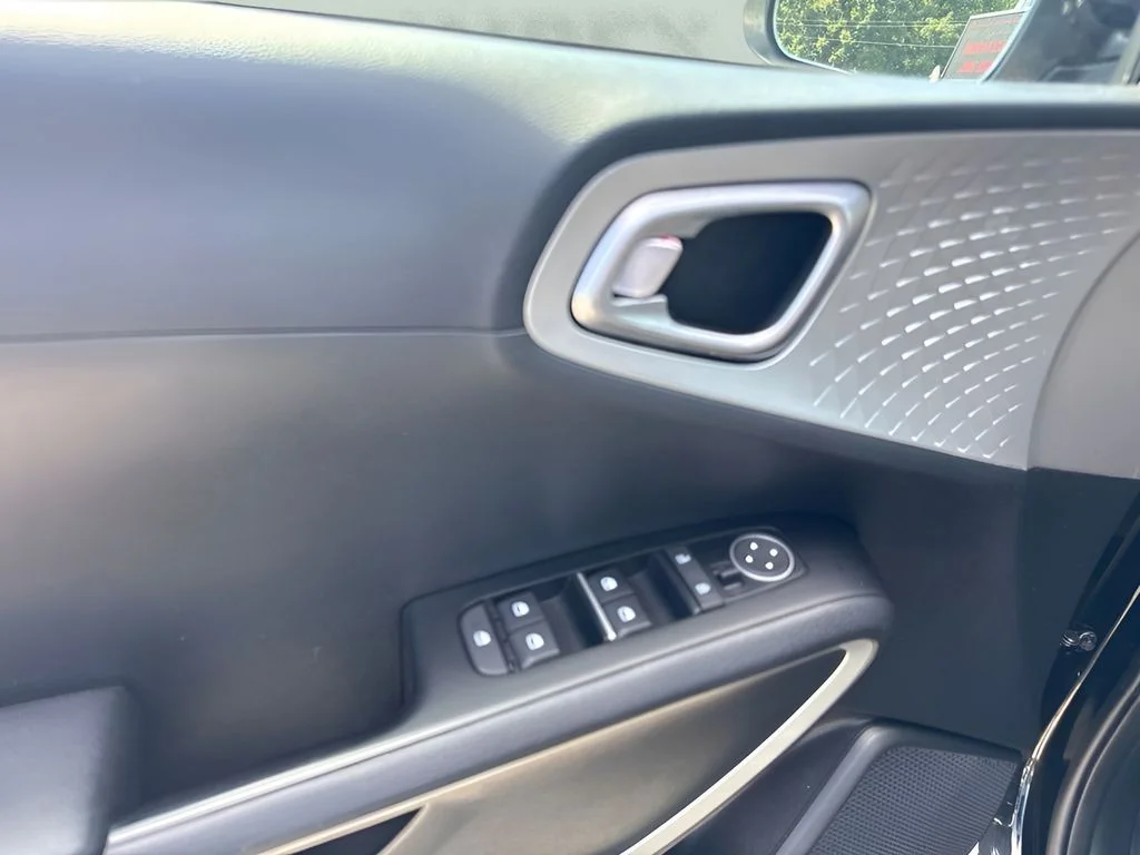Used 2024 Black Kia LX image 22