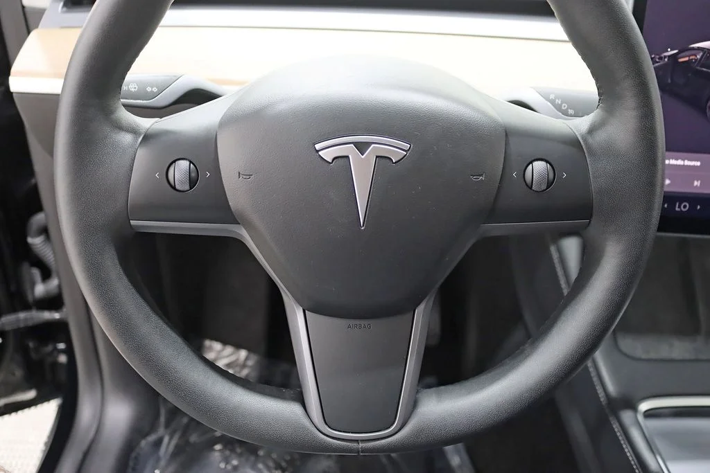 Used 2022 Black Tesla Long Range image 15